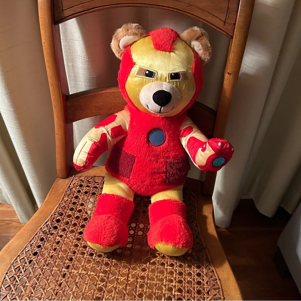 Build a Bear Iron Man Marvel plush w light up paw - Picture 7 of 7